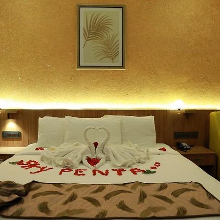 Sky Penta Residency Hotel Iritti Exterior photo